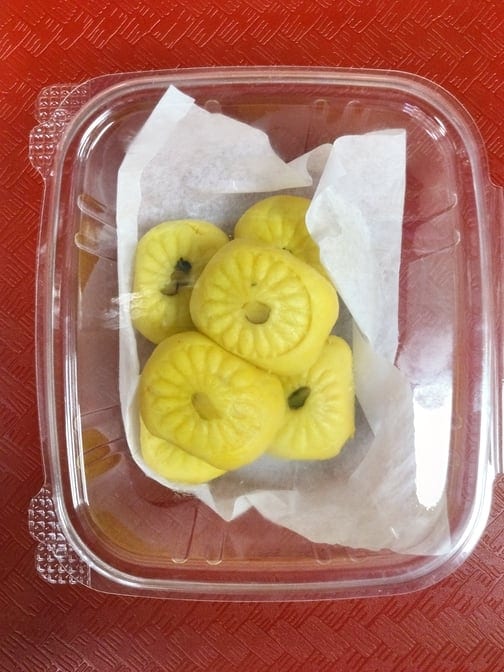 Khoya Peda (Kesar).